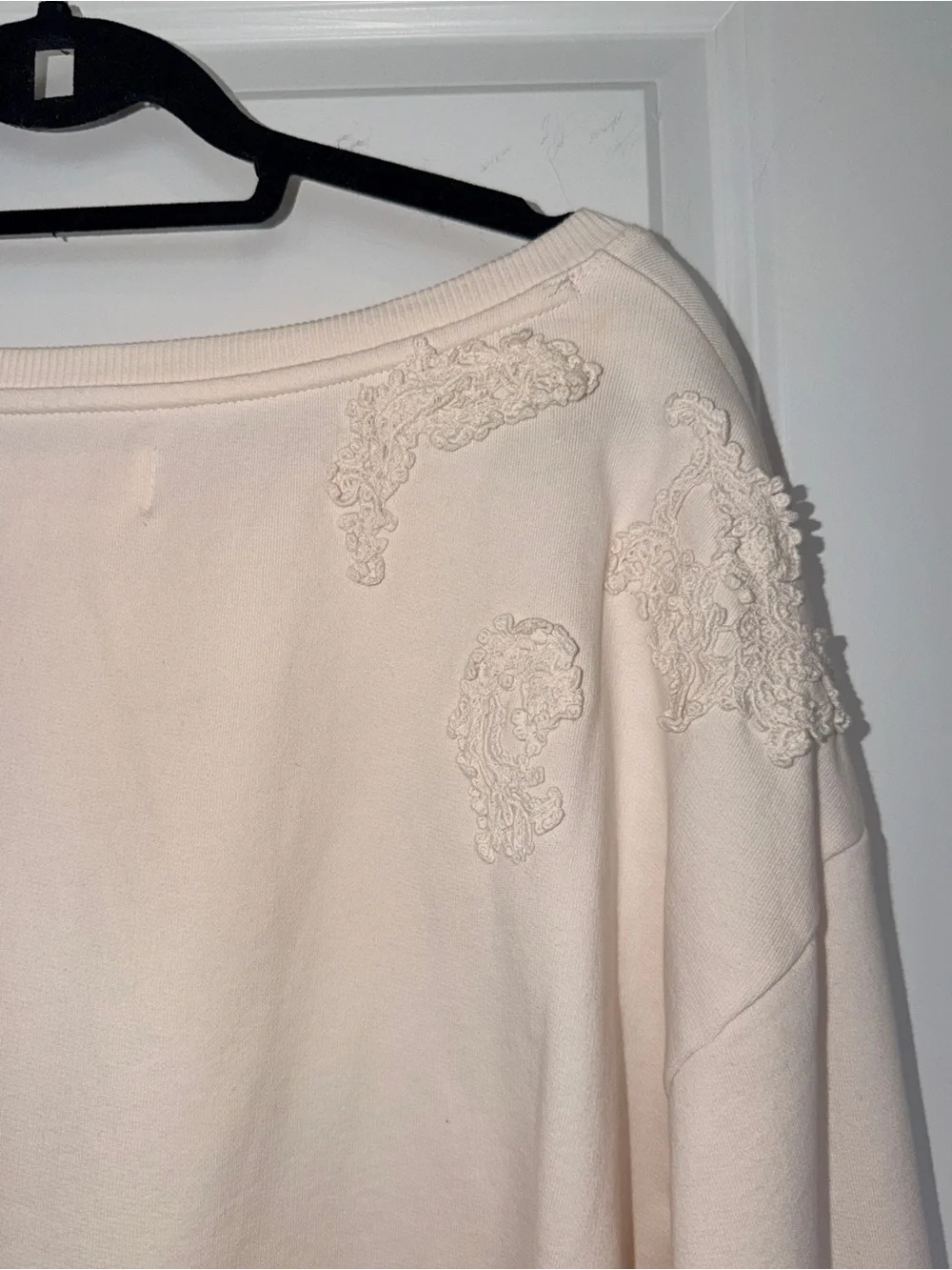By Anthropologie Crochet Appliqué Pullover Off-Shoulder Sweatshirt Cream